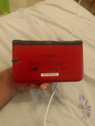 Nintendo 3 ds XL roja