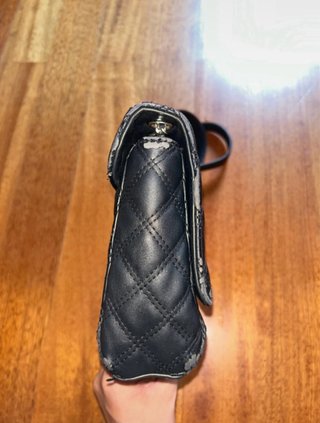 Borsa Guess trapuntata nera