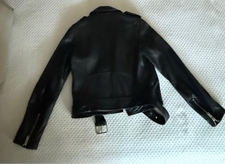 Cazadora cuero Zara negra sin estrenar