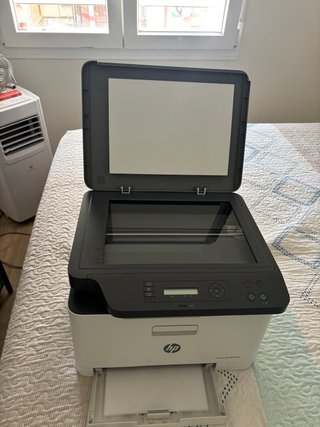 Stampante multifunzione HP Laser a colori