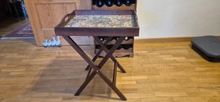 Mesa auxiliar bandeja madera y cristal