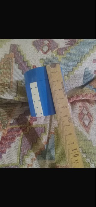 Portagioie rotondo blu con fiocco giallo