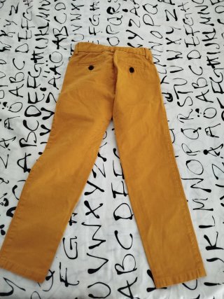 Pantalones amarillos de pana 4 años