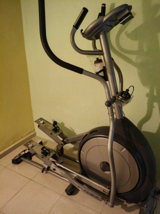 Elíptica Bladez 850E