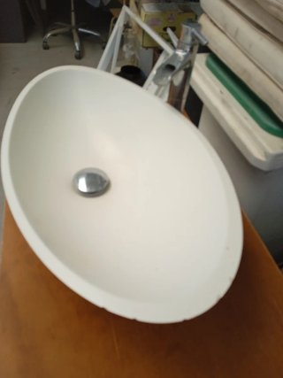 Mueble de baño madera y lavabo cerámico