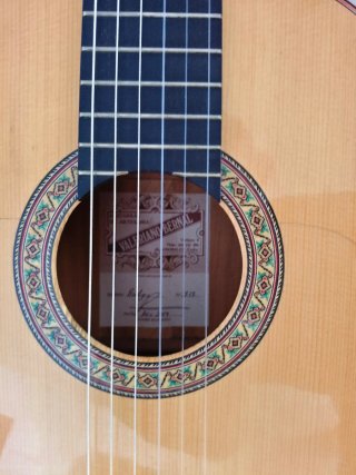 Guitarra Valeriano Bernal Prodigio