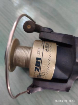 Carrete de pesca SERT para inglesa
