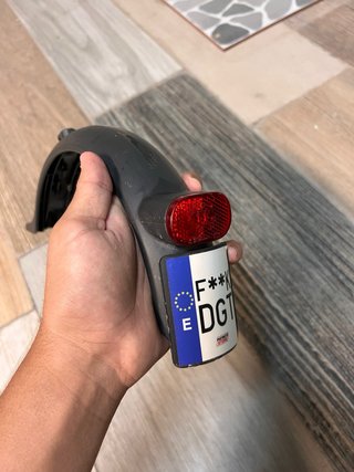 Guardabarros trasero Xiaomi 1S con luz