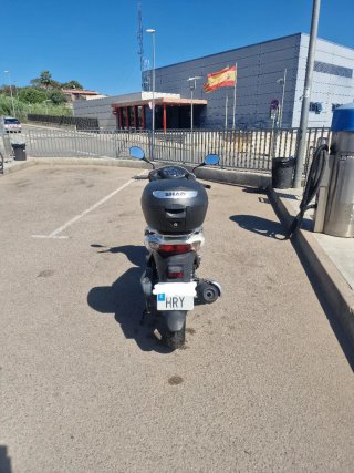 Suzuki Sixteen 125 Scooter Blanco/Marrón