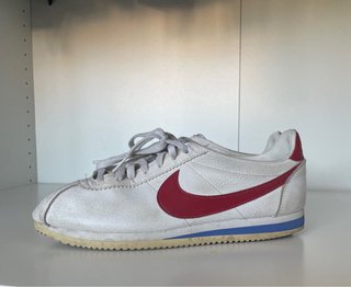 Nike Cortez Blancas y Rojas