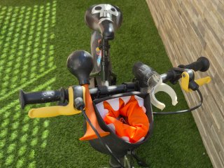Bicicleta infantil con accesorios