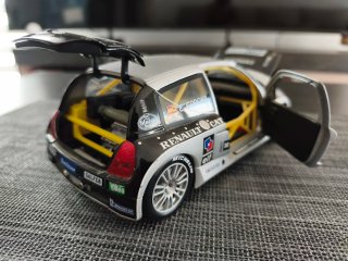 Maqueta Renault Clio 24