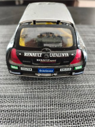 Maqueta Renault Clio 24