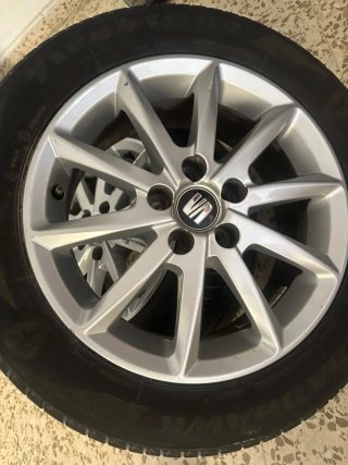 3 LLANTAS SEAT ORIGINALES 15+NEUMATICOS 185/60R15