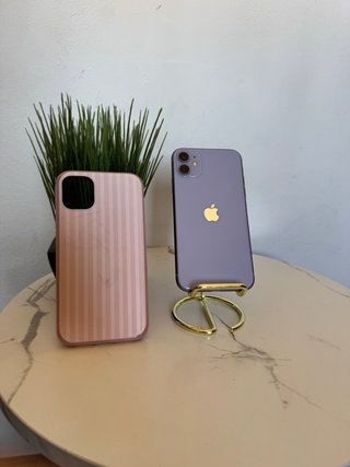 iPhone 11 64GB morado