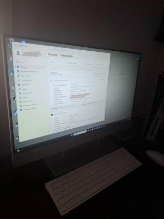 Ordenador HP All-in-One 27 plateado mate