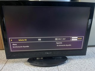 Televisión Nevir LED 22 TDT HD y DVD con soporte