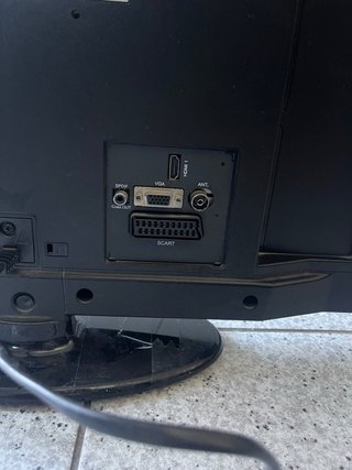 Televisión Nevir LED 22 TDT HD y DVD con soporte