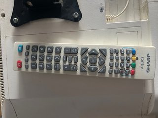 TV 22” Mural