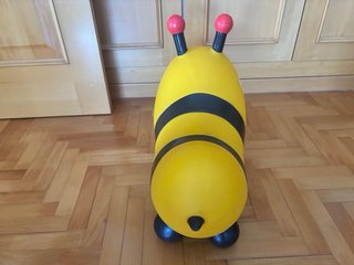 Abeja saltarina hinchable B. Boing