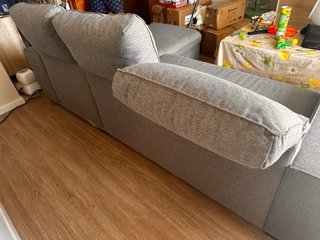 Sofá cama chaise longue con baúl y pufs