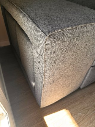 Sofá cama chaise longue con baúl y pufs