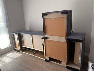 Sofá cama chaise longue con baúl y pufs