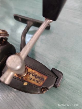 Carrete de pesca antiguo