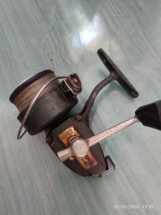 Carrete de pesca antiguo