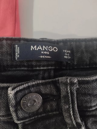 2 Pantalones cortos ,T-6-7.