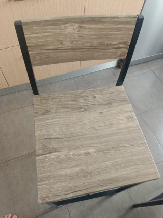 Mesa y 2 Sillas Altas