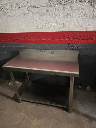 Mesa de acero inoxidable 109x52x75
