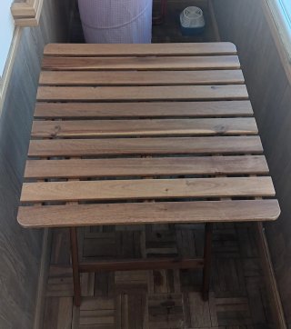 Mesa plegable de madera para terraza