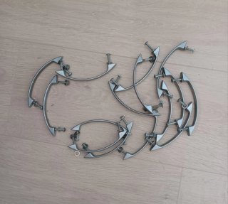 15 tiradores de mueble curvos metalucos plateados