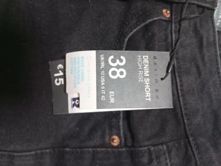 Pantalones cortos negros vaqueros