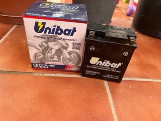 Batería Unibat CBTX7L-BS 12V 6AH para Honda SH 125