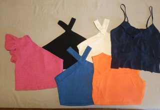 Top Shein Talla S. 14 euros los 6. REGALO BOLSO.