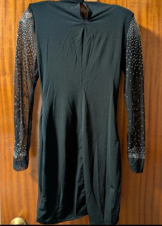 Vestido fiesta negro con pedrería