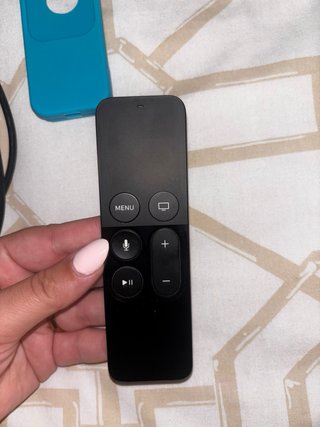 Apple TV HD con Siri Remote y funda