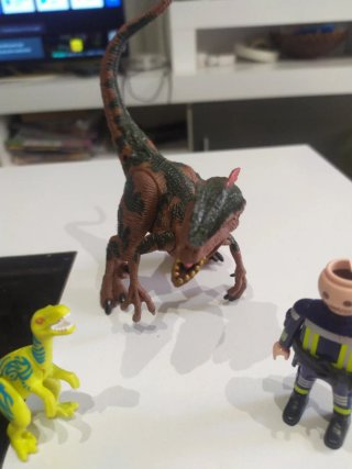 Lote Juguetes Dinosaurios y Figura