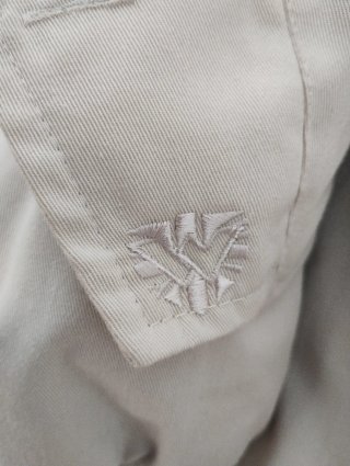 Chaqueta Warrior Beige con Forro Tartán.