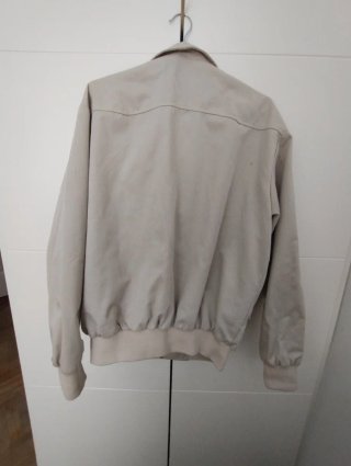 Chaqueta Warrior Beige con Forro Tartán.