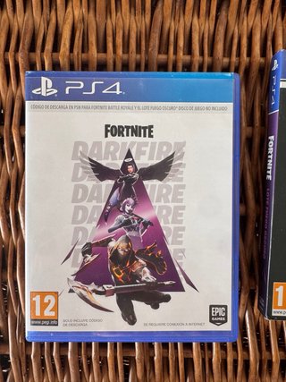 Caja de juego Fortnite Darkfire PS4 (Sólo caja)