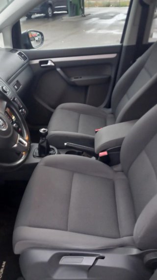 Volkswagen Touran 2011