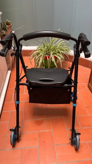 Andador Elite FM plegable con asiento y cesta