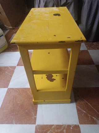Mueble aparador vintage amarillo para restaurar