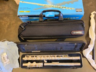 Flauta travesera Yamaha YFL-282