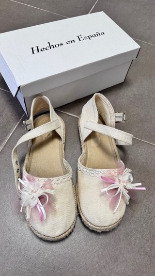 Zapatos ceremonia niña beige y rosa talla 32