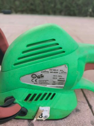 Tagliasiepi elettrico