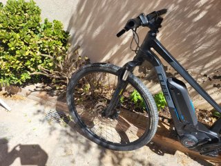 Bici Eléctrica Cube Cross Talla S